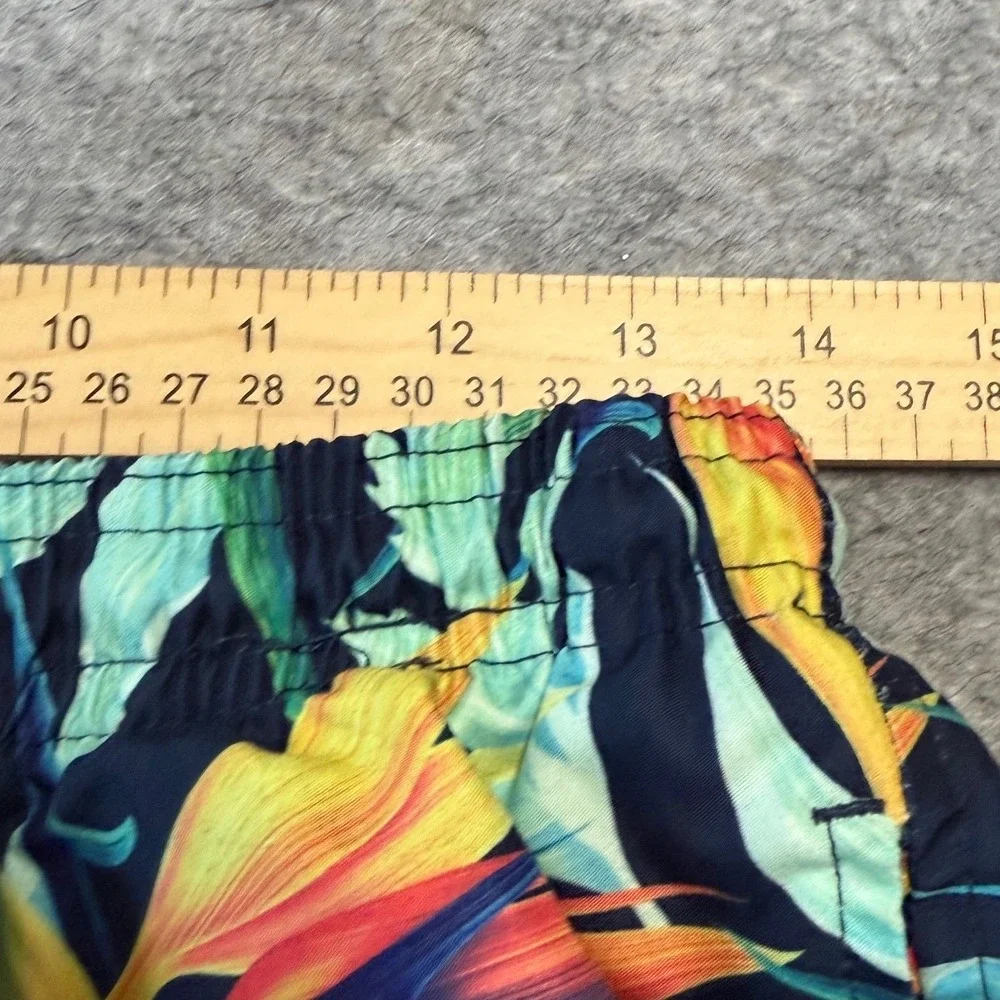 Trunks Surf & Swim Co Mens Medium Swim Trunks Navy Tropical Bird of Paradise